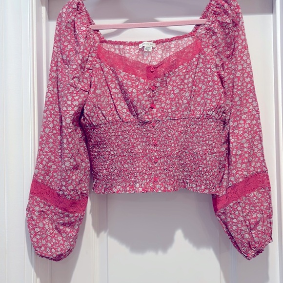 AMERICAN EAGLE CROP TOP SIZE M LS SCOOP LACE FLIRTY CROPPED PEASANT STYLE - Picture 5 of 16